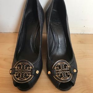 Tory Burch open toe wedge. CLASSIC SHOE.
